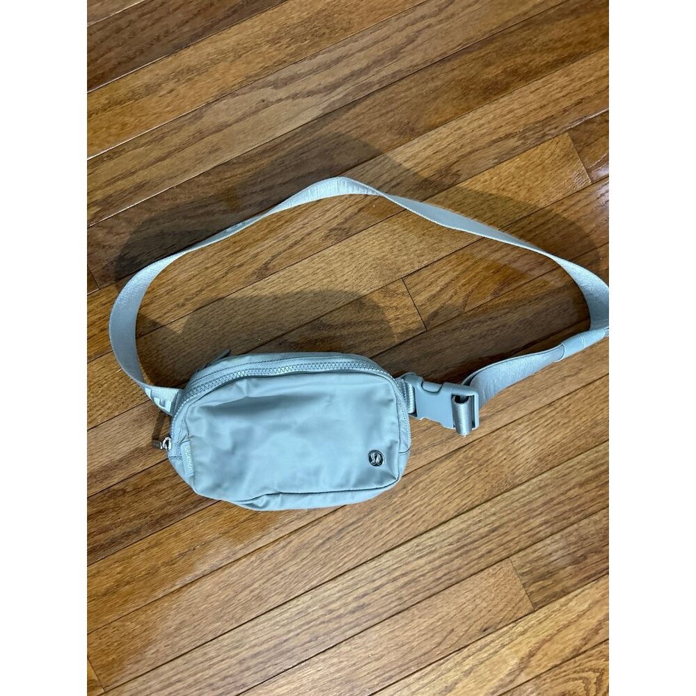 Lululemon Fanny Pack Crossbody Gray